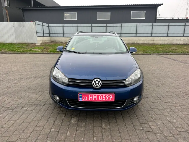 Volkswagen Golf - фото 2