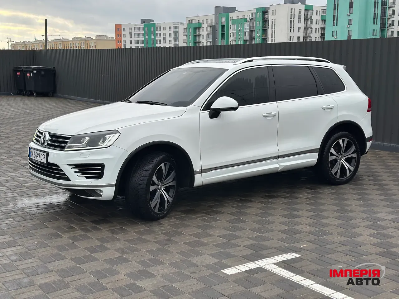 Volkswagen Touareg - фото 3