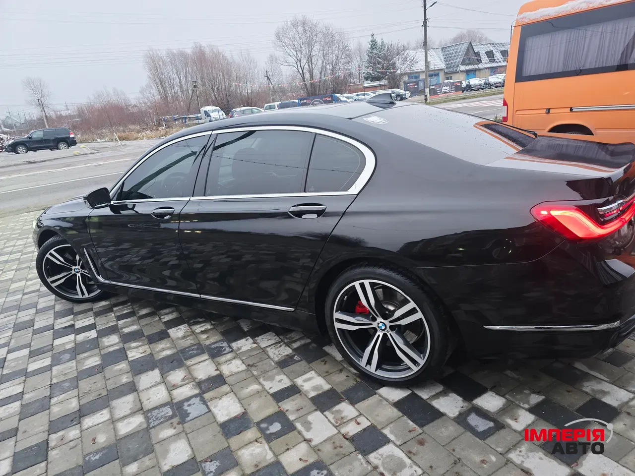BMW 7 серії - фото 19