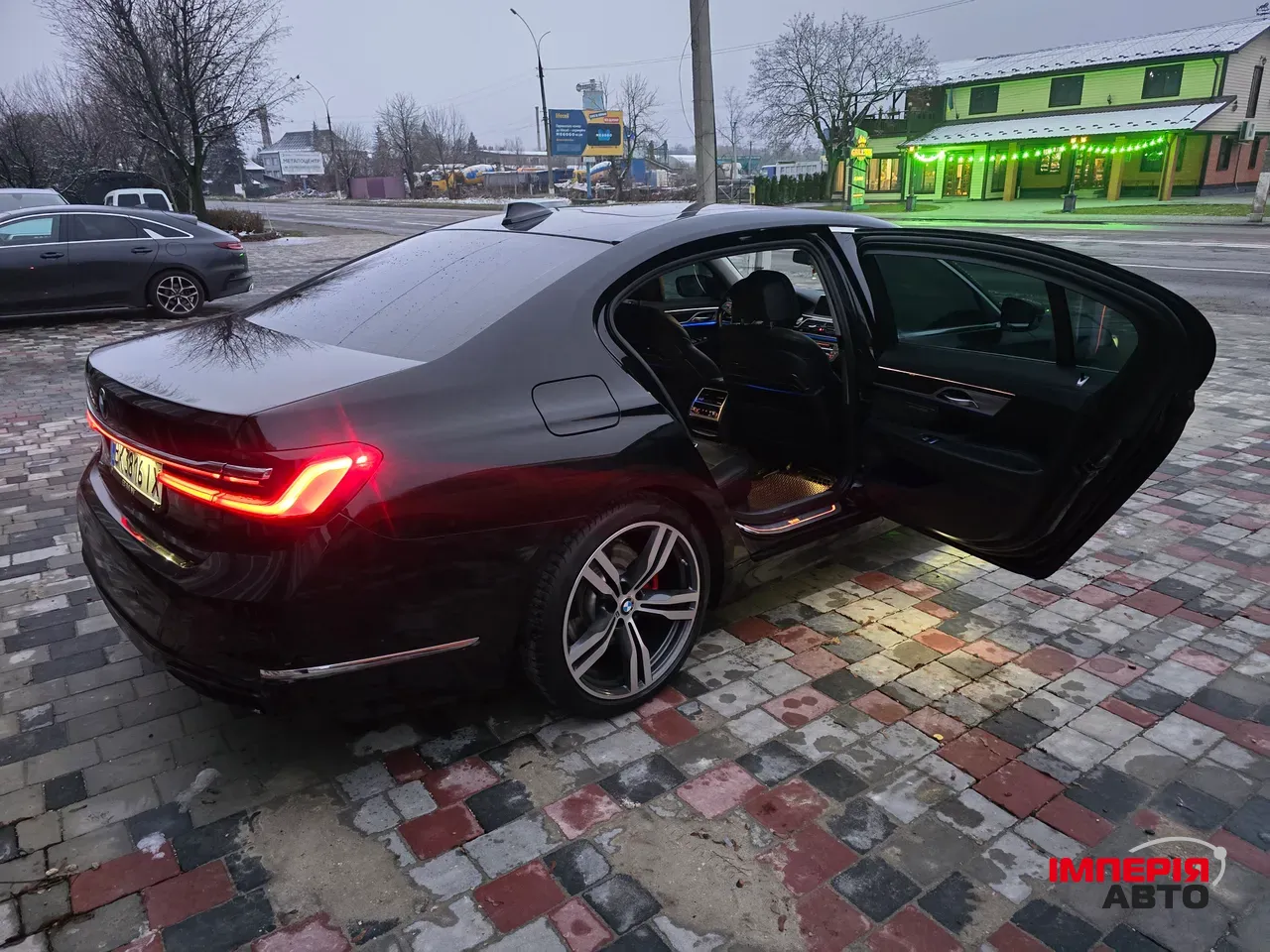 BMW 7 серії - фото 7