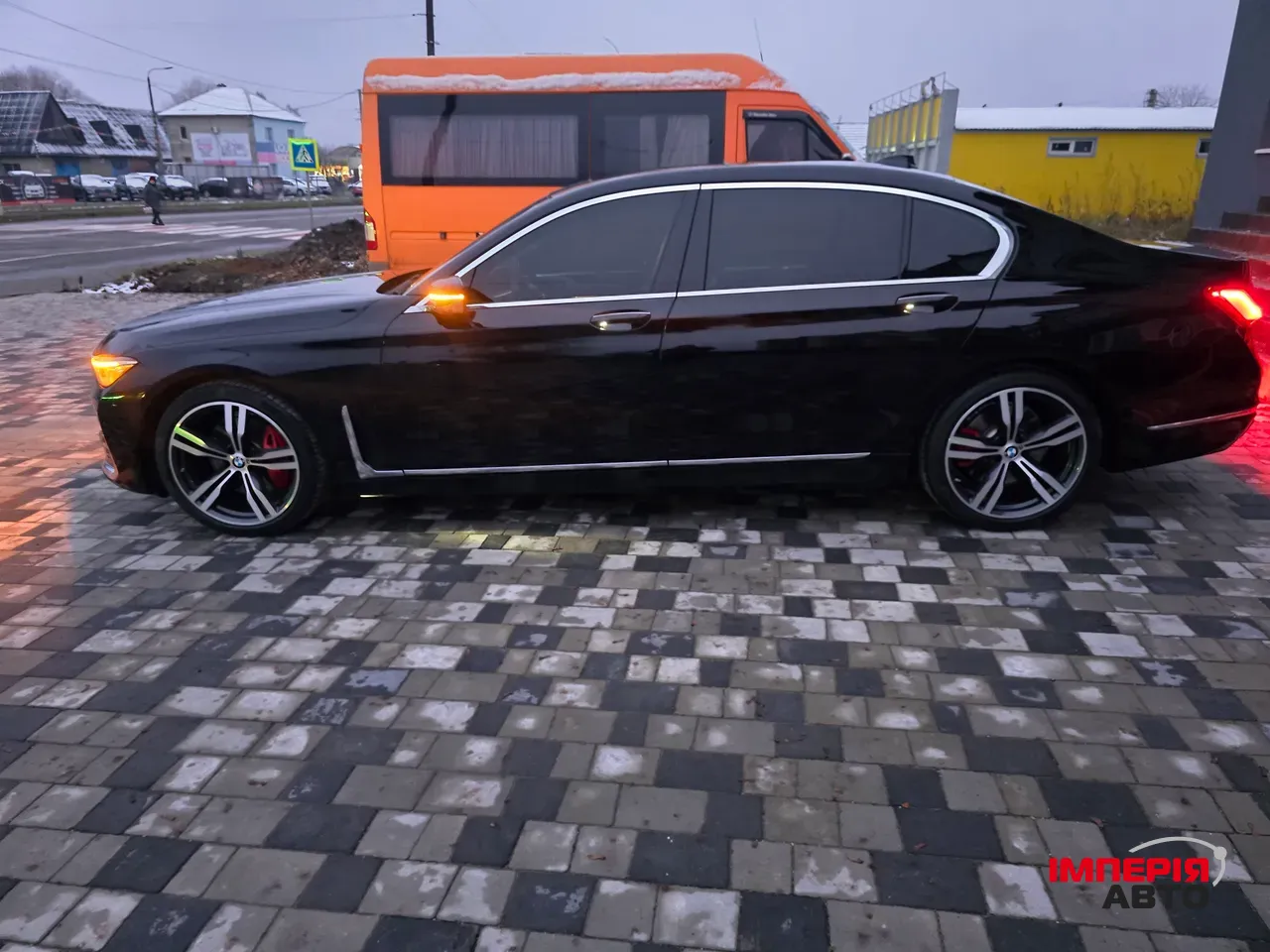 BMW 7 серії - фото 4