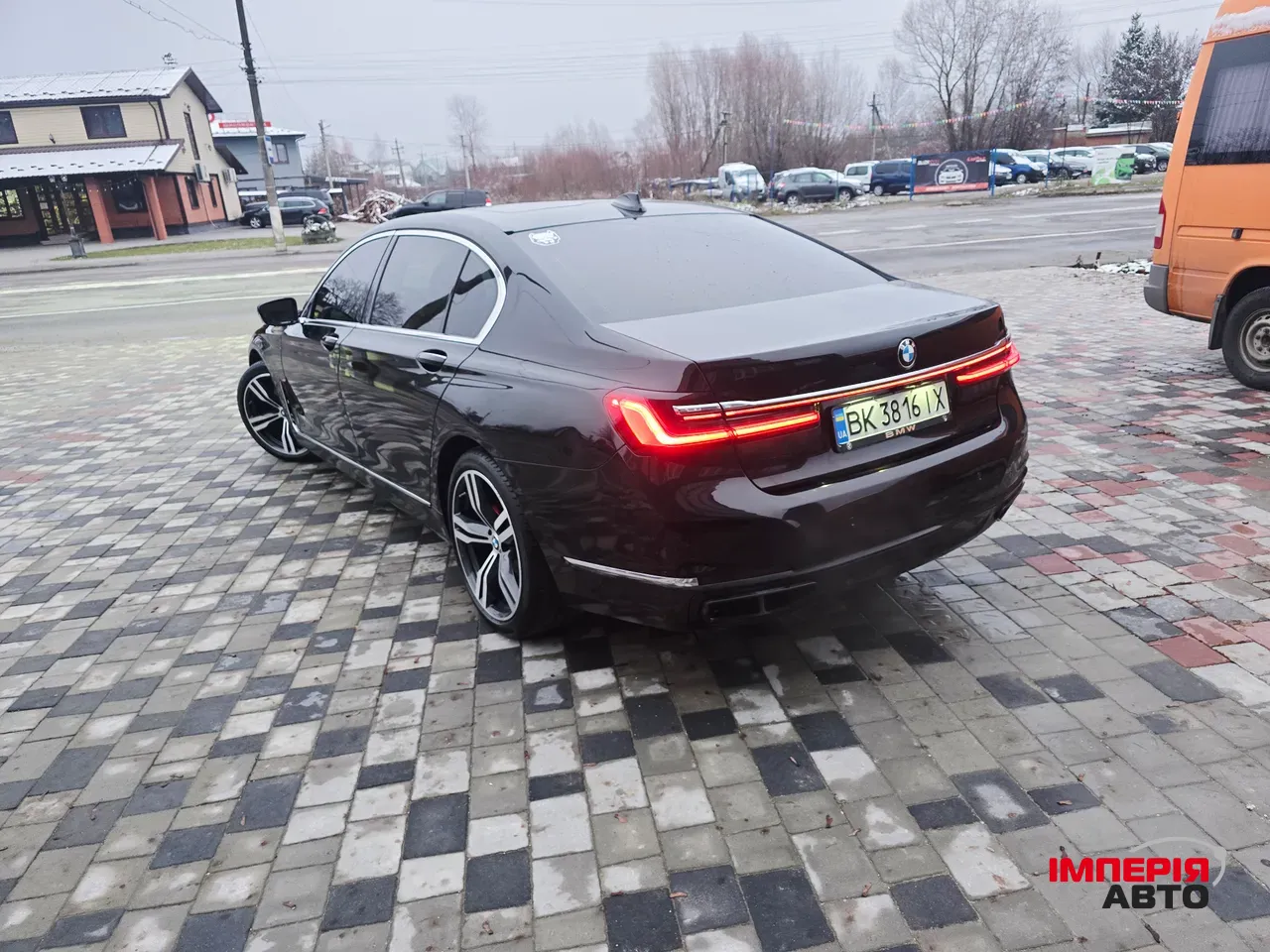 BMW 7 серії - фото 18