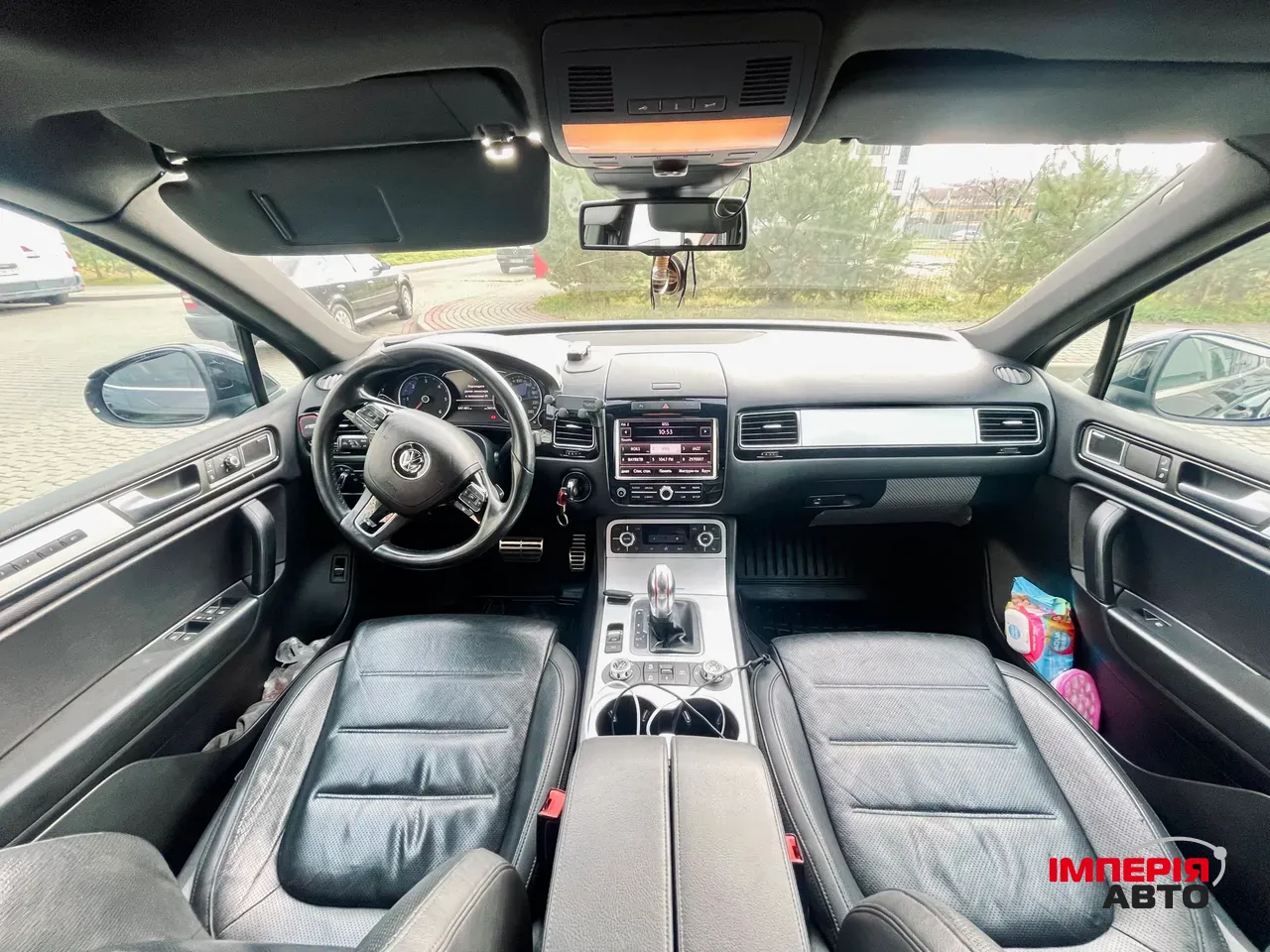 Volkswagen Touareg - фото 8