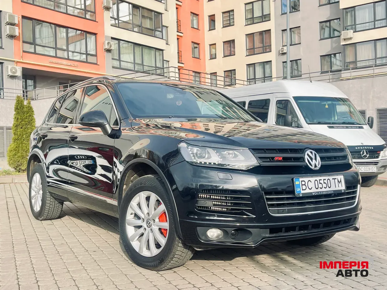 Volkswagen Touareg - фото 1