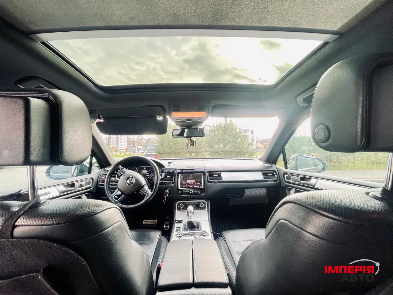 Volkswagen Touareg - фото 7