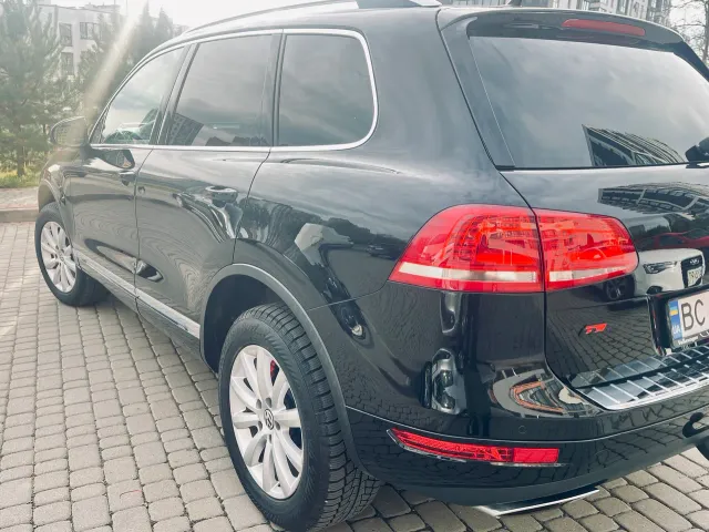 Volkswagen Touareg - фото 5