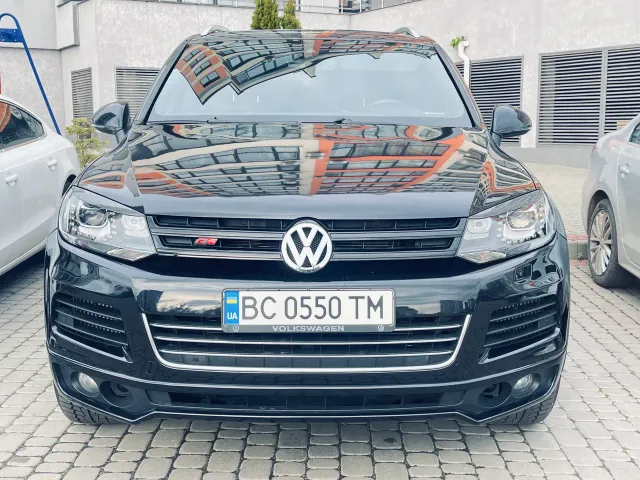 Volkswagen Touareg - фото 3