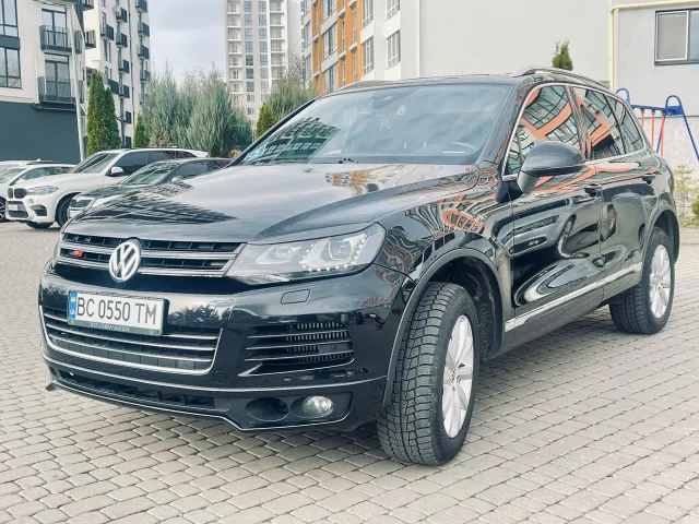 Volkswagen Touareg - фото 2