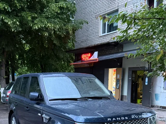 Land Rover Range Rover Sport - фото 1