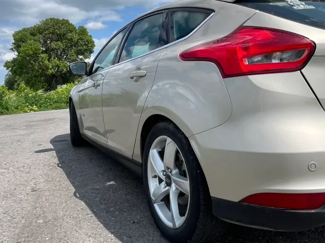 Ford Focus - фото 2