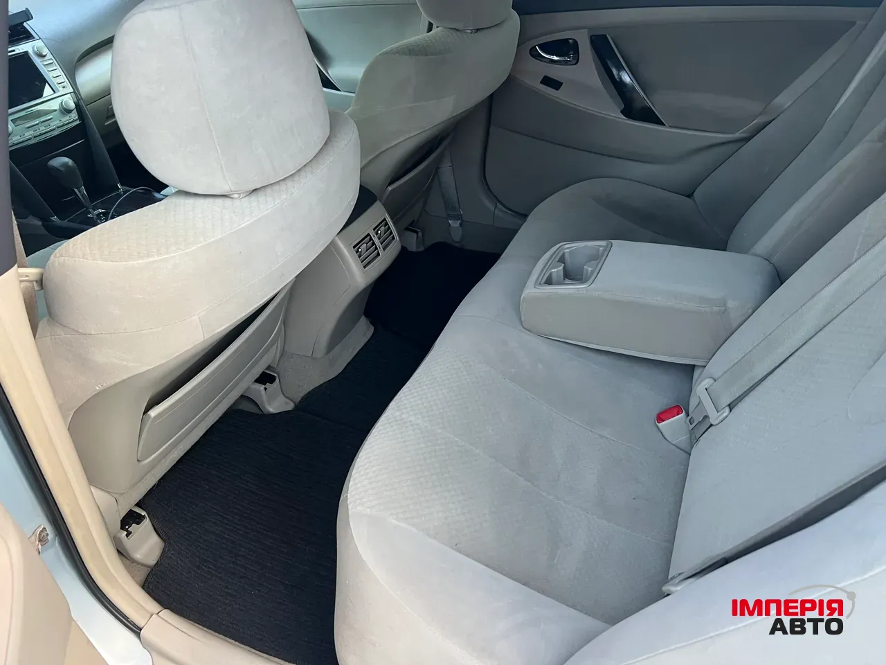 Toyota Camry - фото 9