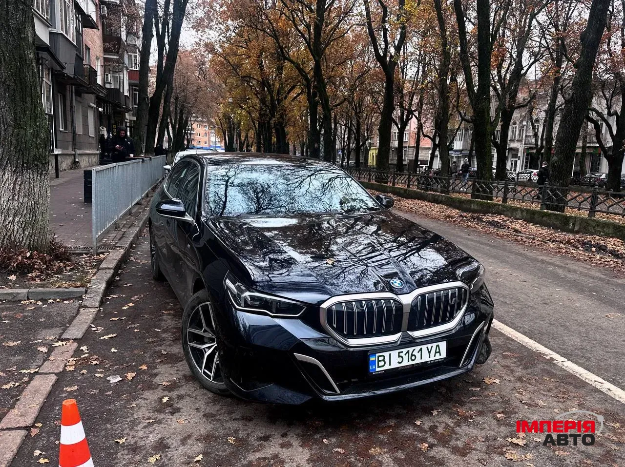 BMW i5 - фото 1