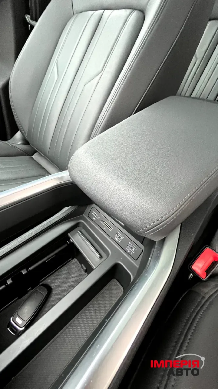 Audi e-tron - фото 13