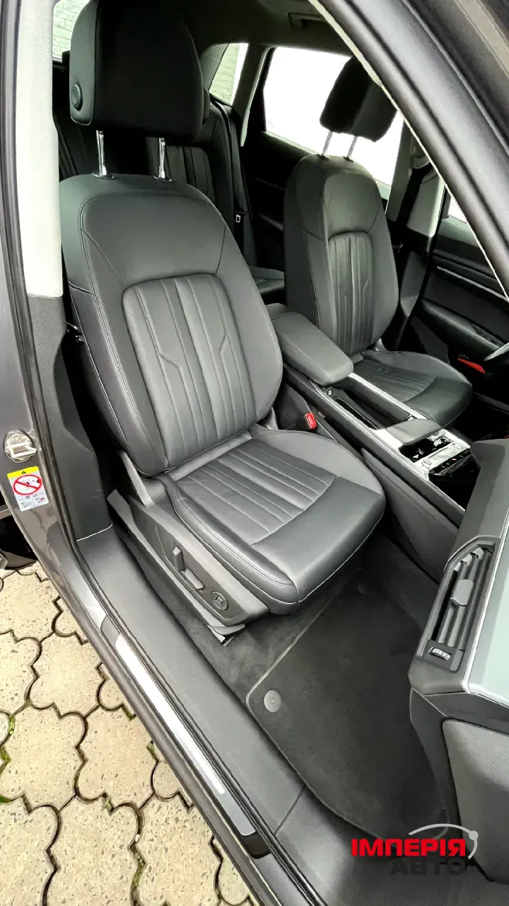 Audi e-tron - фото 16
