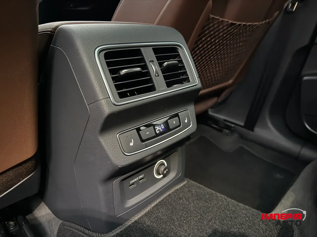 Audi Q5 - фото 12