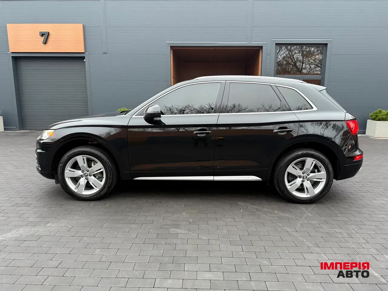 Audi Q5 - фото 5