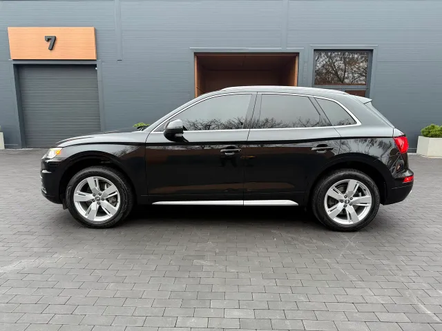 Audi Q5 - фото 5
