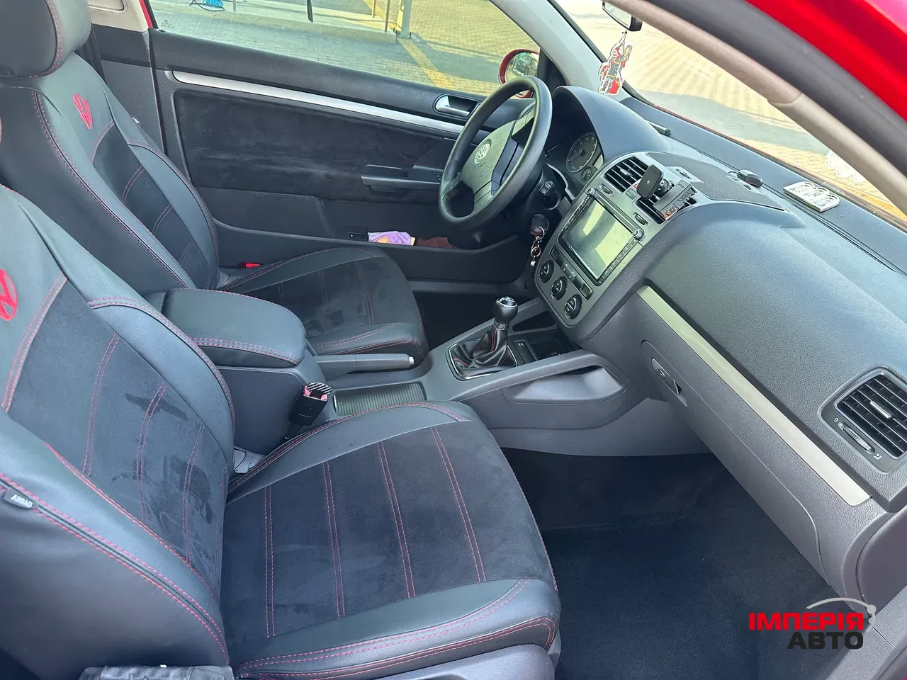 Volkswagen Golf - фото 11