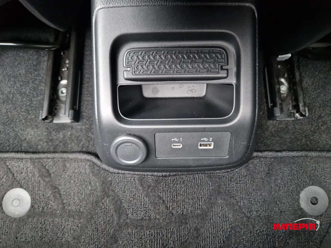 Nissan Ariya - фото 30