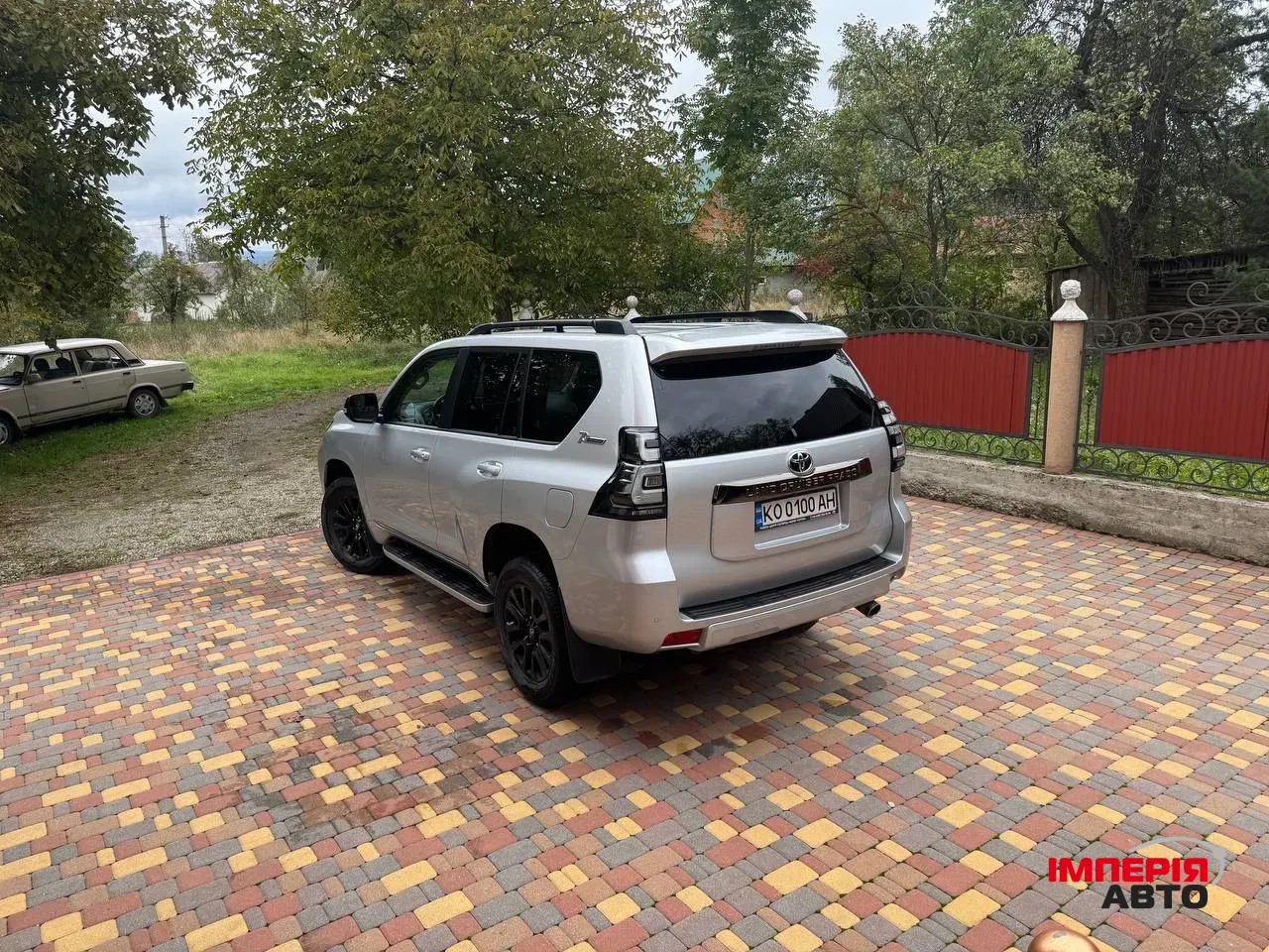 Toyota Land Cruiser Prado - фото 3