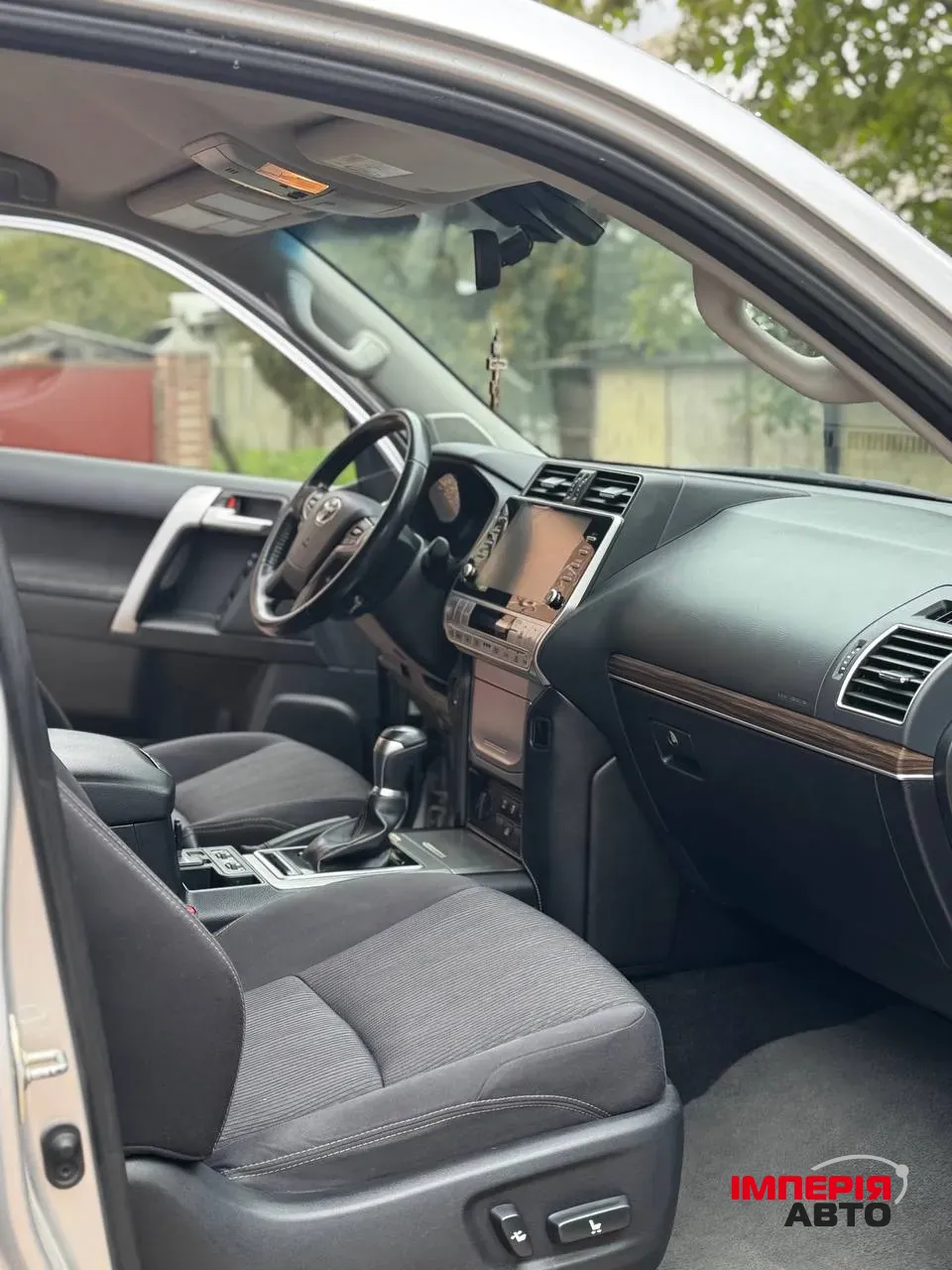 Toyota Land Cruiser Prado - фото 6