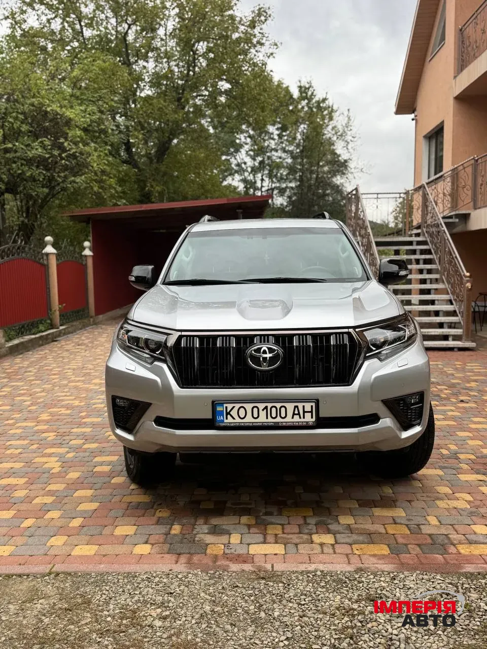 Toyota Land Cruiser Prado - фото 2