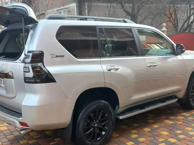 Toyota Land Cruiser Prado - фото 5
