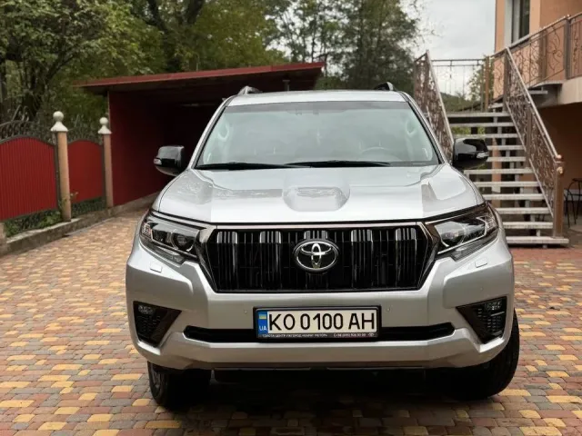 Toyota Land Cruiser Prado - фото 2