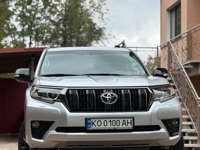 Toyota Land Cruiser Prado - фото 1