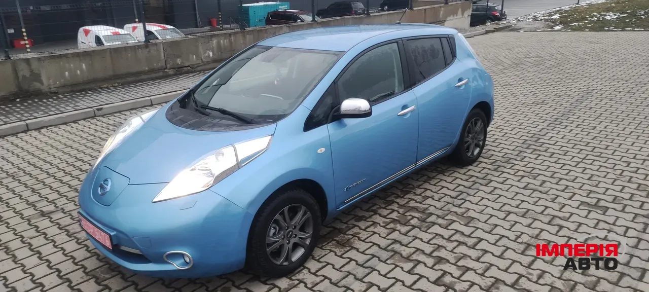 Nissan Leaf - фото 1