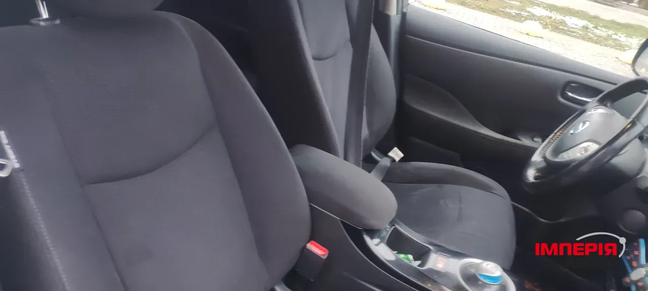 Nissan Leaf - фото 9
