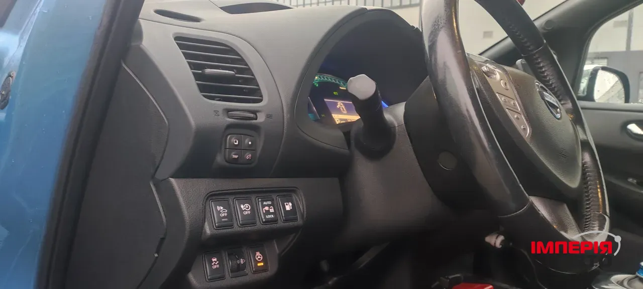 Nissan Leaf - фото 7