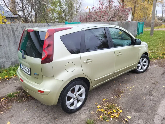 Nissan Note - фото 3