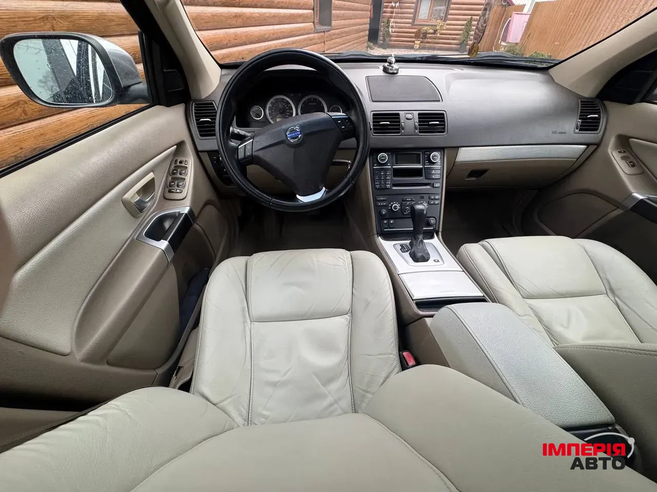 Volvo XC90 - фото 11