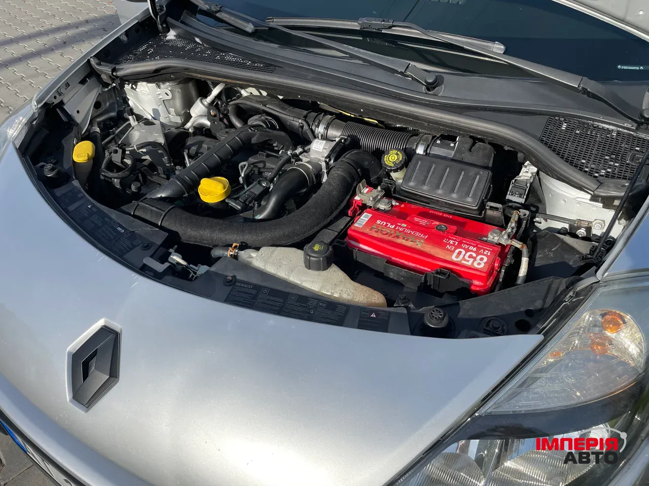 Renault Clio - фото 14