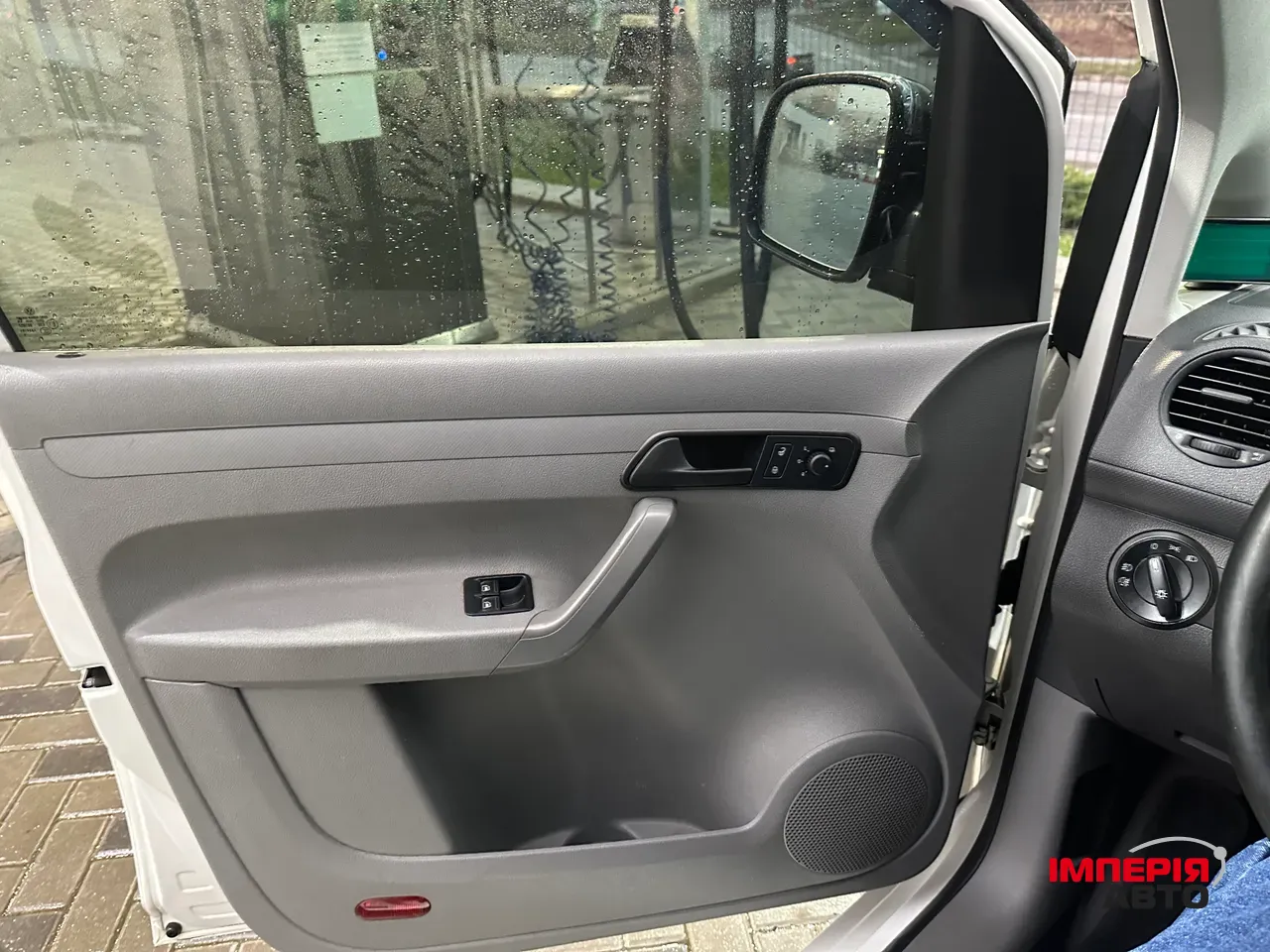 Volkswagen Caddy - фото 6