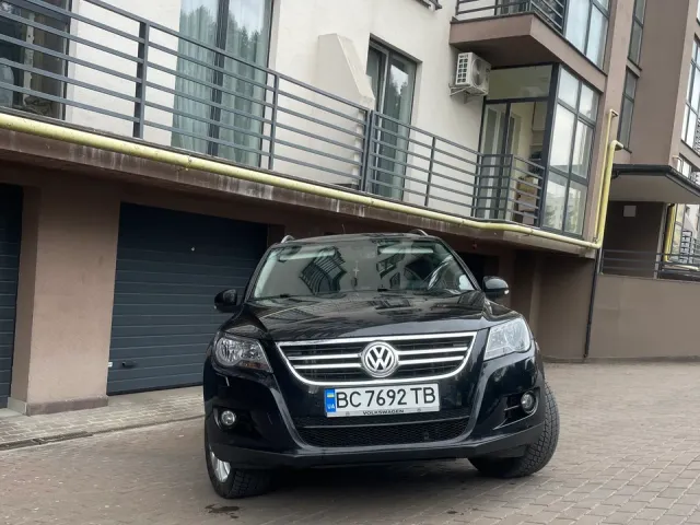 Volkswagen Tiguan 2010, Новояворівськ, $10 900 - зображення 1