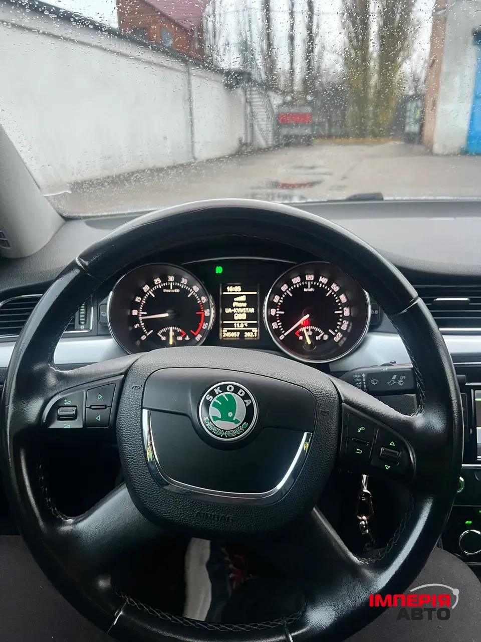 Skoda Superb - фото 8