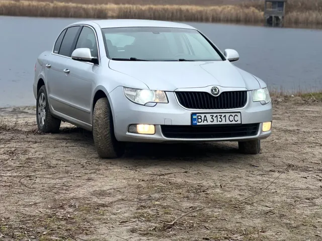 Skoda Superb - фото 2