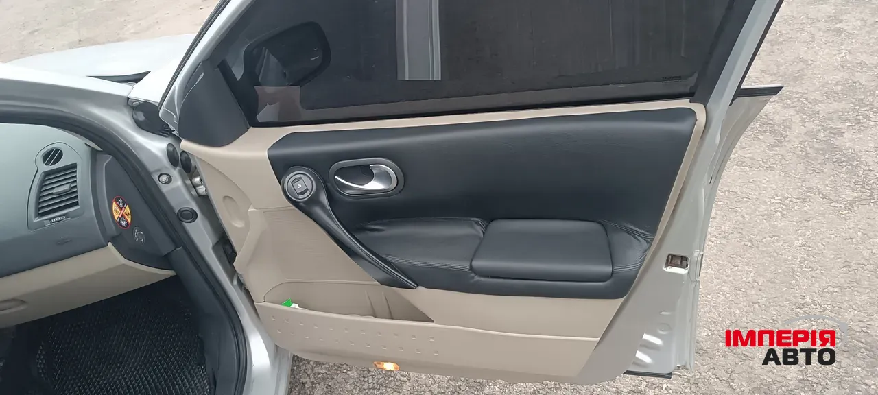 Renault Megane - фото 7