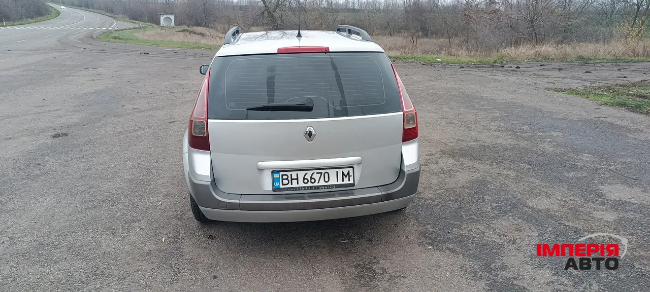 Renault Megane - фото 6