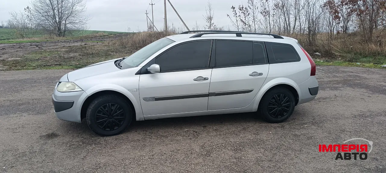Renault Megane - фото 10