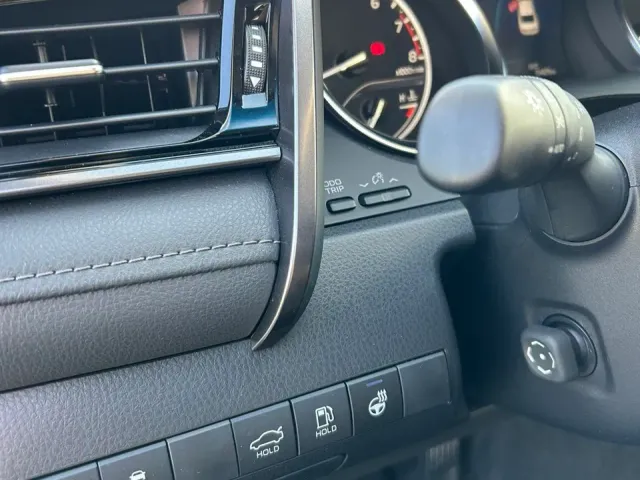 Toyota Camry - фото 3