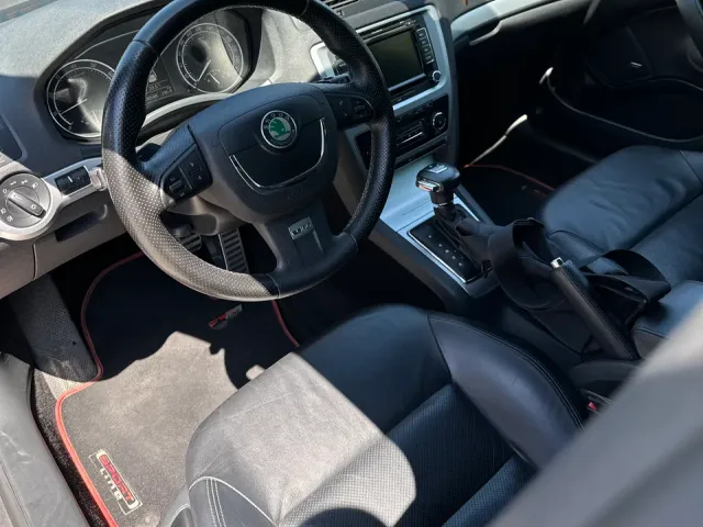 Skoda Octavia RS - фото 3