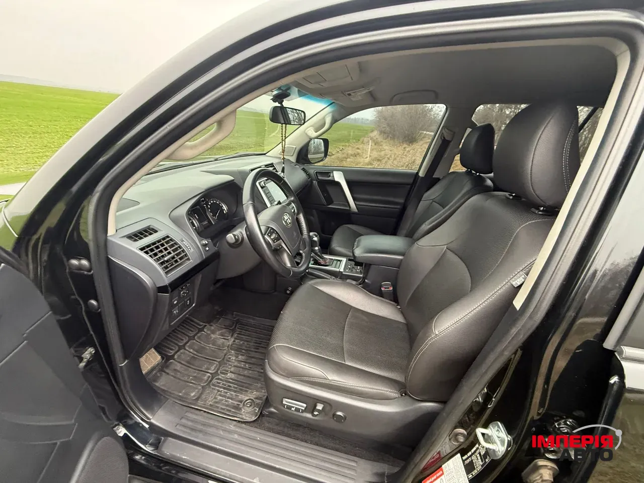 Toyota Land Cruiser Prado - фото 6