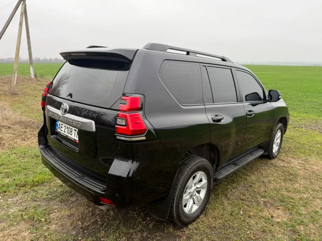 Toyota Land Cruiser Prado - фото 4