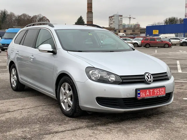 Volkswagen Golf - фото 5