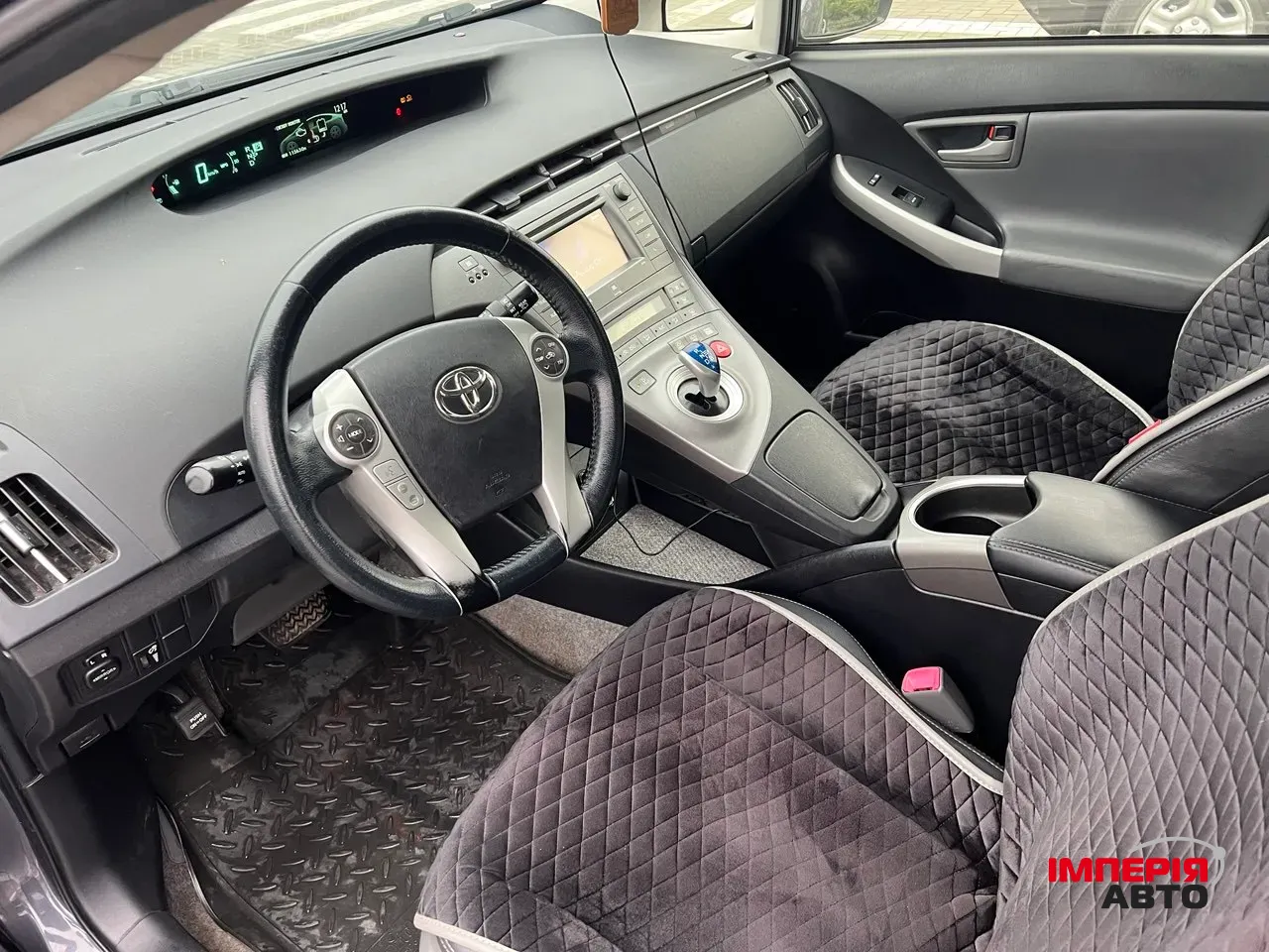 Toyota Prius - фото 7