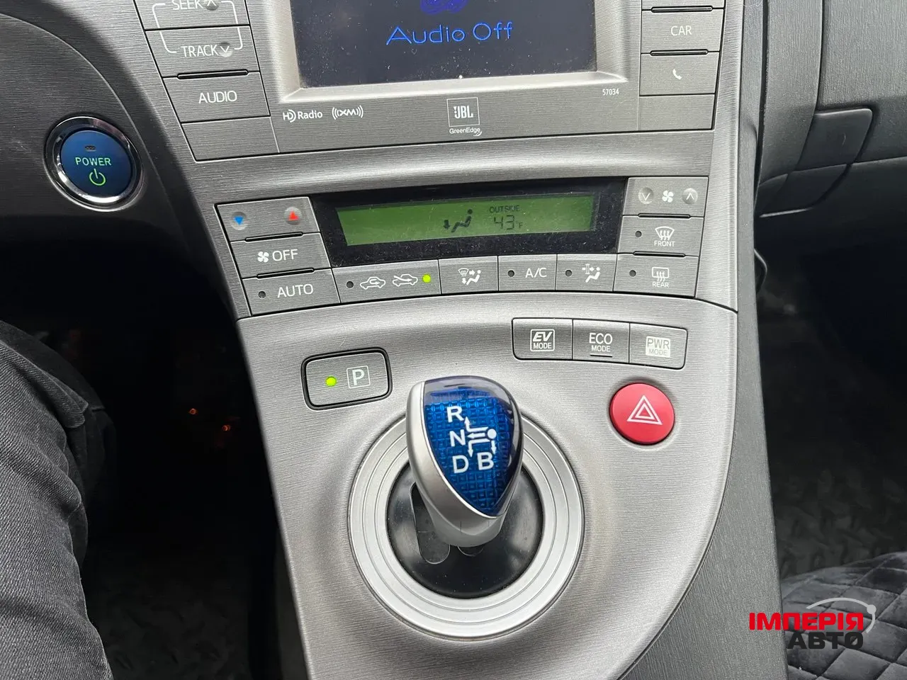 Toyota Prius - фото 11