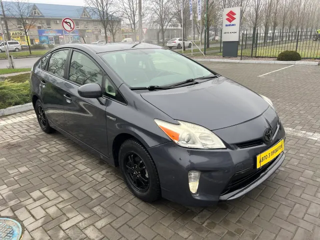 Toyota Prius - фото 4